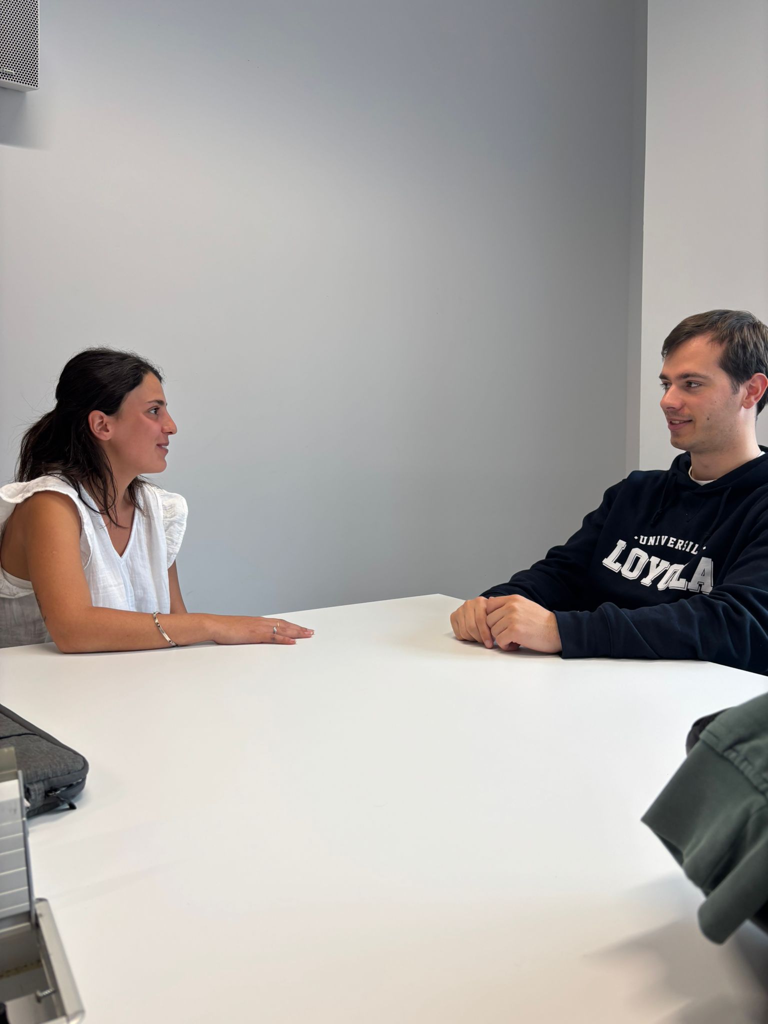 Misión de NotifAI con enfoque en seguridad, precisión y operación empresarial